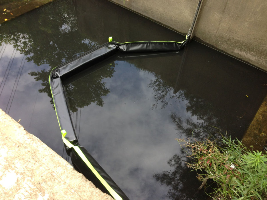 Debris Boom 15mL, 300mm Net Skirt, 150 x 150mm Float, 1020gsm XR-5,10mm Ballast